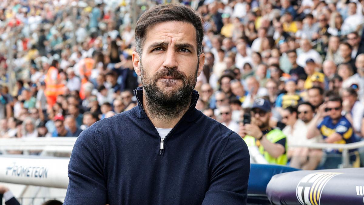 Como: Cesc Fabregas responds to Chelsea rumor