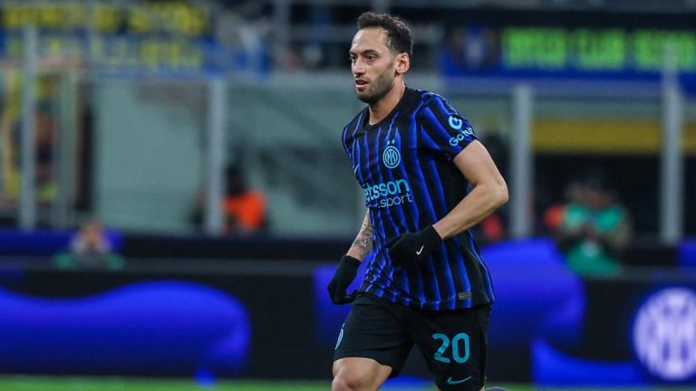 Inter Milan: Hakan Calhanoglu's incredible banger against AS Roma