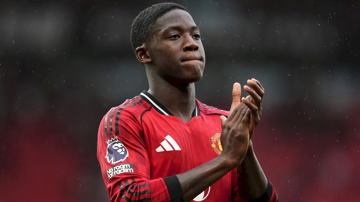 Kobbie Mainoo finally extends to Manchester United