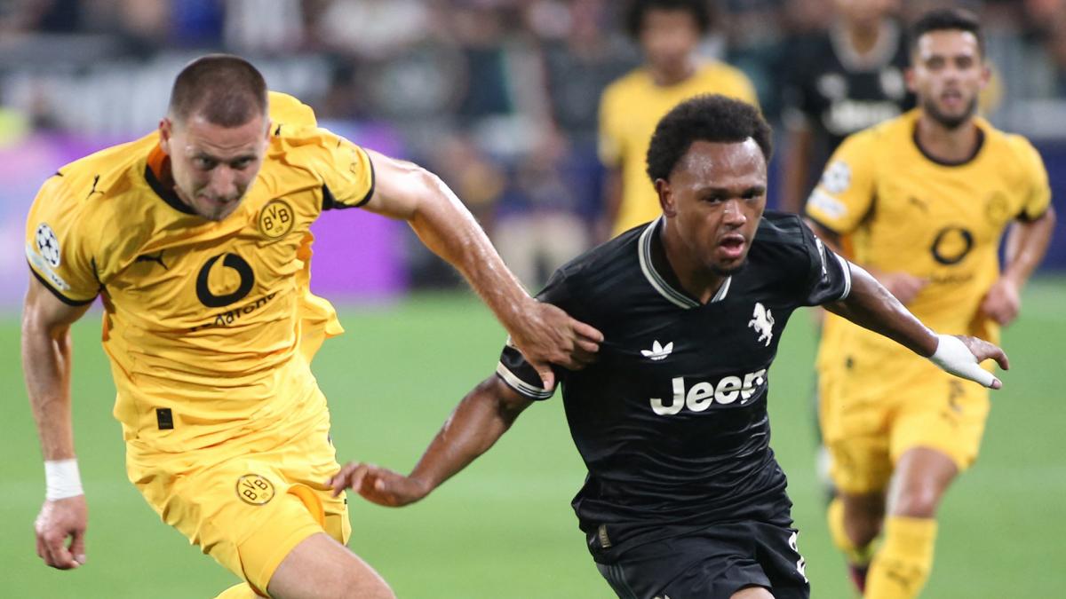 Loïs Openda moved in with Cristiano Ronaldo