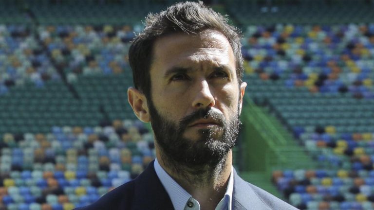 Rúben Amorim seen alongside Manchester City sporting director