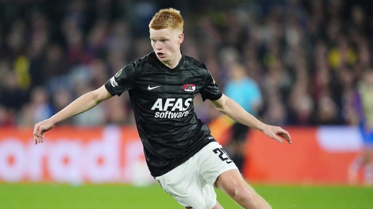 Targeted by FC Barcelona and Real Madrid, Kees Smit discusses his future