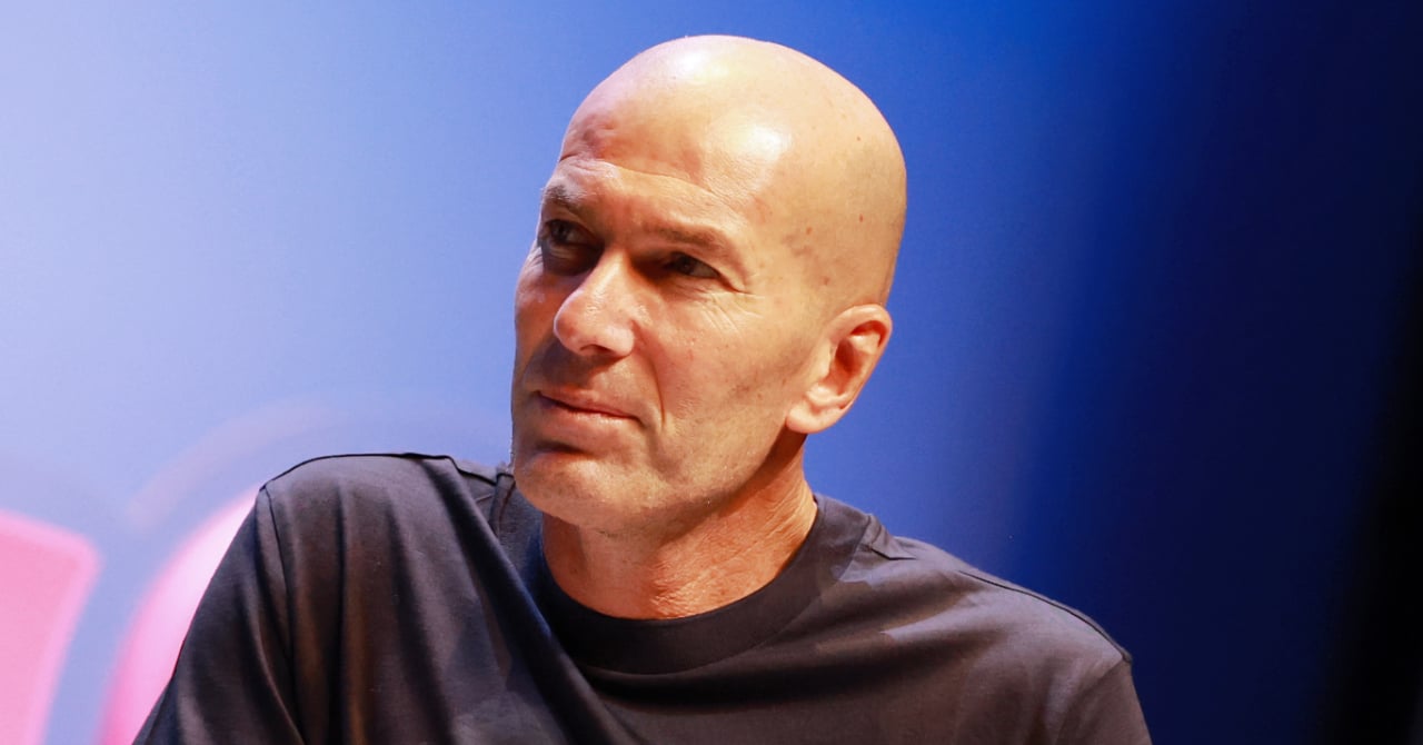 It's Zinédine Zidane!