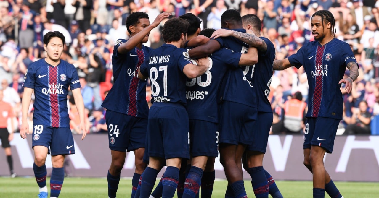 PSG crowned on Sunday, in which cases?