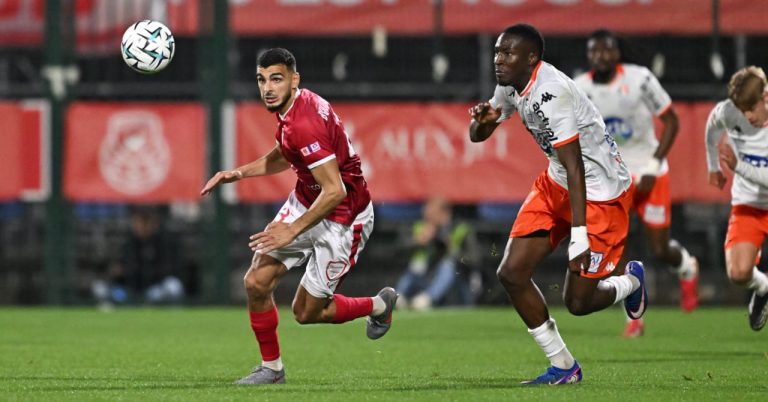 Laval takes a small option against Rouen