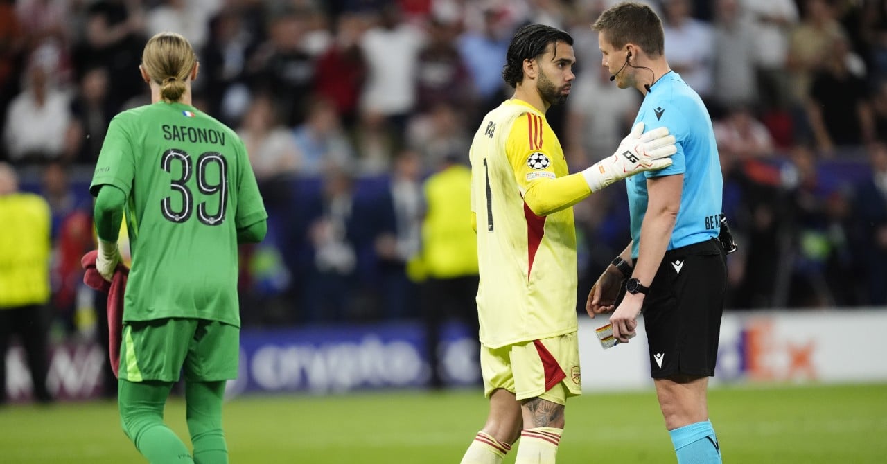 The corrupt final referee, the terrible accusation