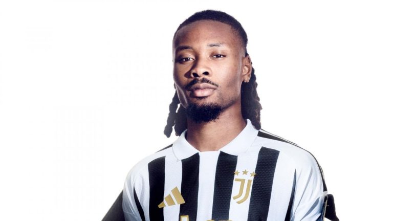 Adidas unveils the new Juventus Turin jersey