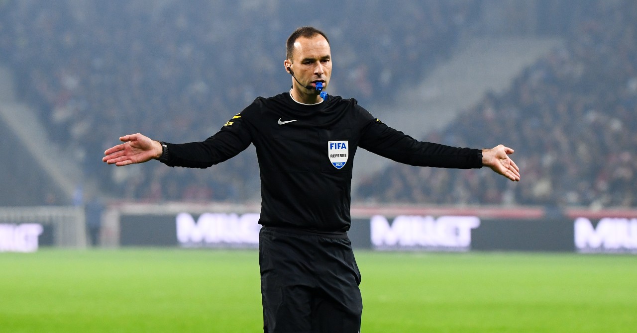 Coupe de France, why the referee of the final wears the number 84 on his back