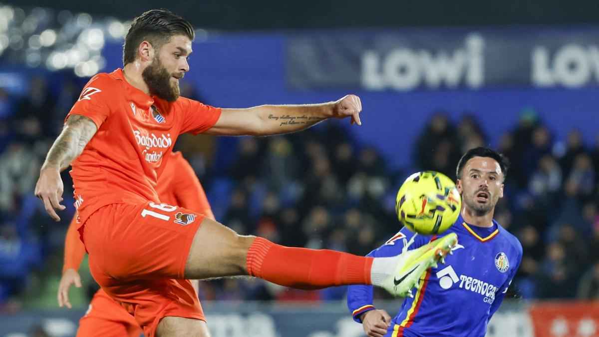 Duje Caleta-Car is back at OL