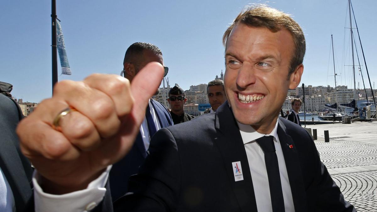 Emmanuel Macron's reaction to PSG's new coronation
