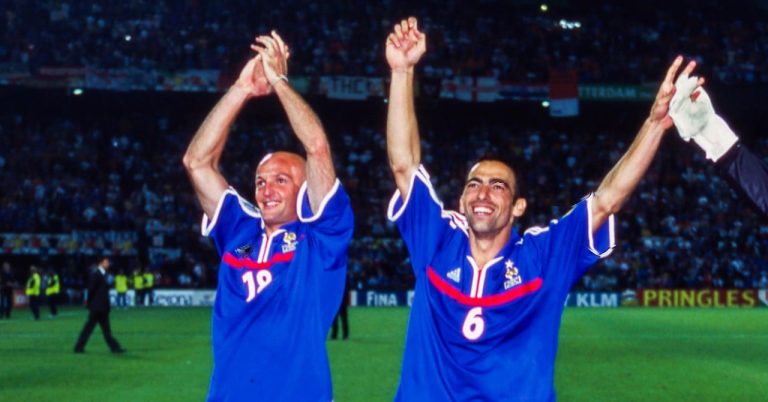 Frank Leboeuf charges Youri Djorkaeff