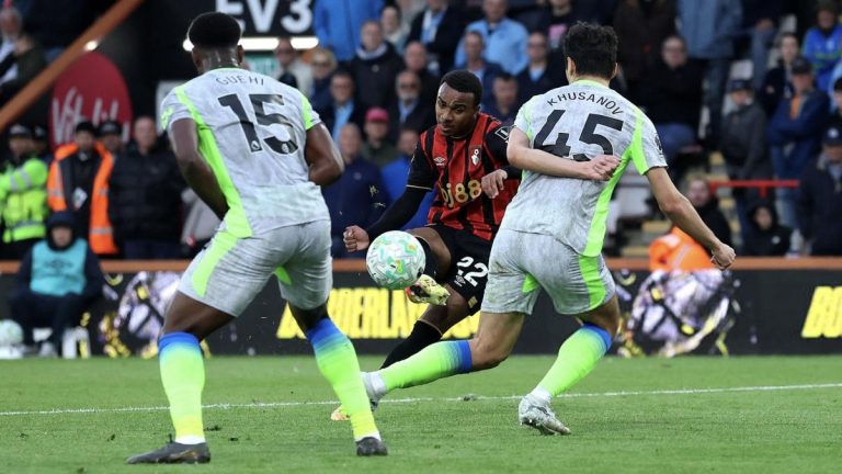 Premier League: held in check by Bournemouth, Manchester City lets the title slip away from Arsenal!