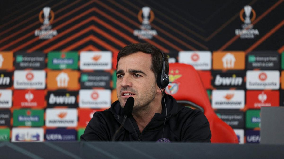 Rayo eyes Carles Martínez Novell