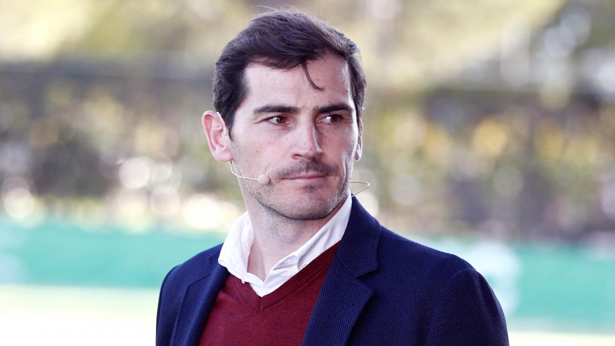 Real Madrid: Casillas' mysterious reaction to Perez