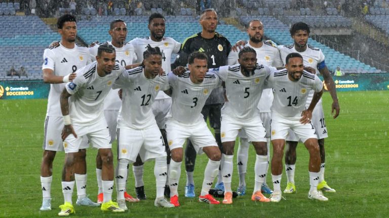 Without a coach one month before the World Cup
