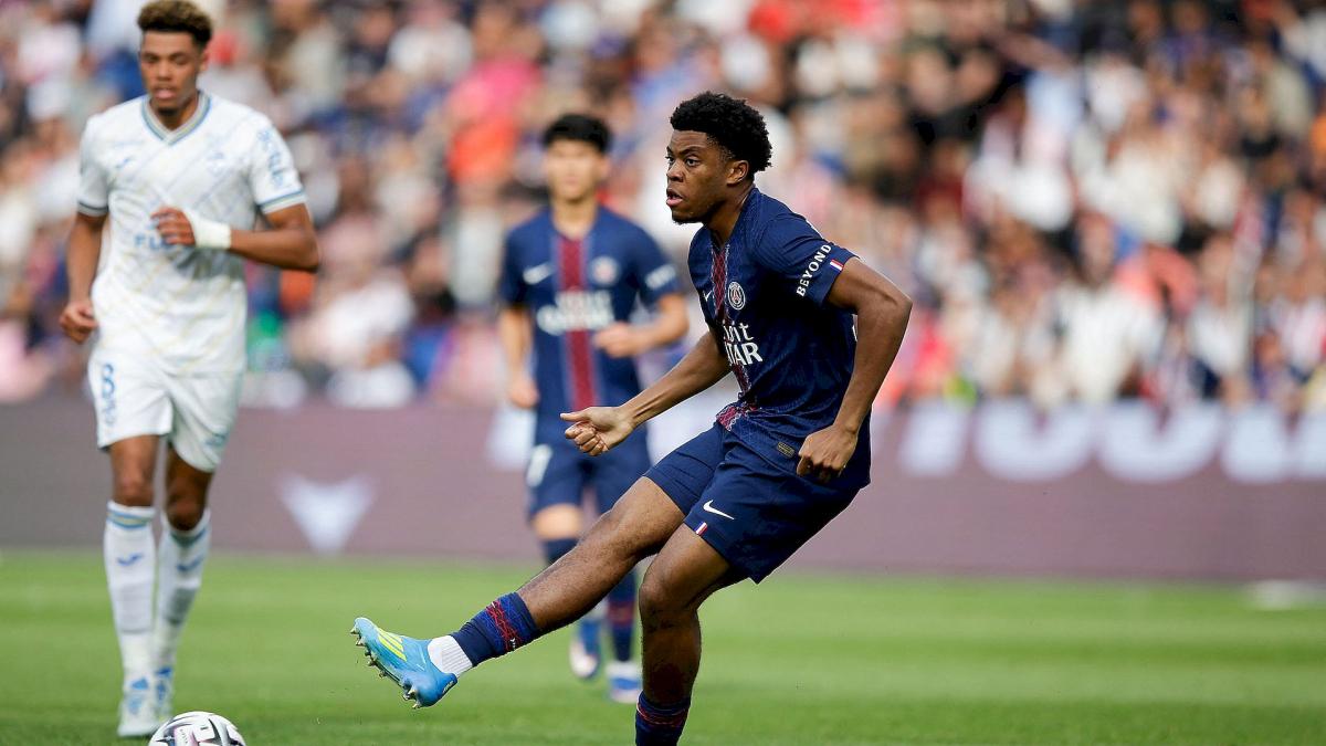 Midtjylland pushes for PSG prospect