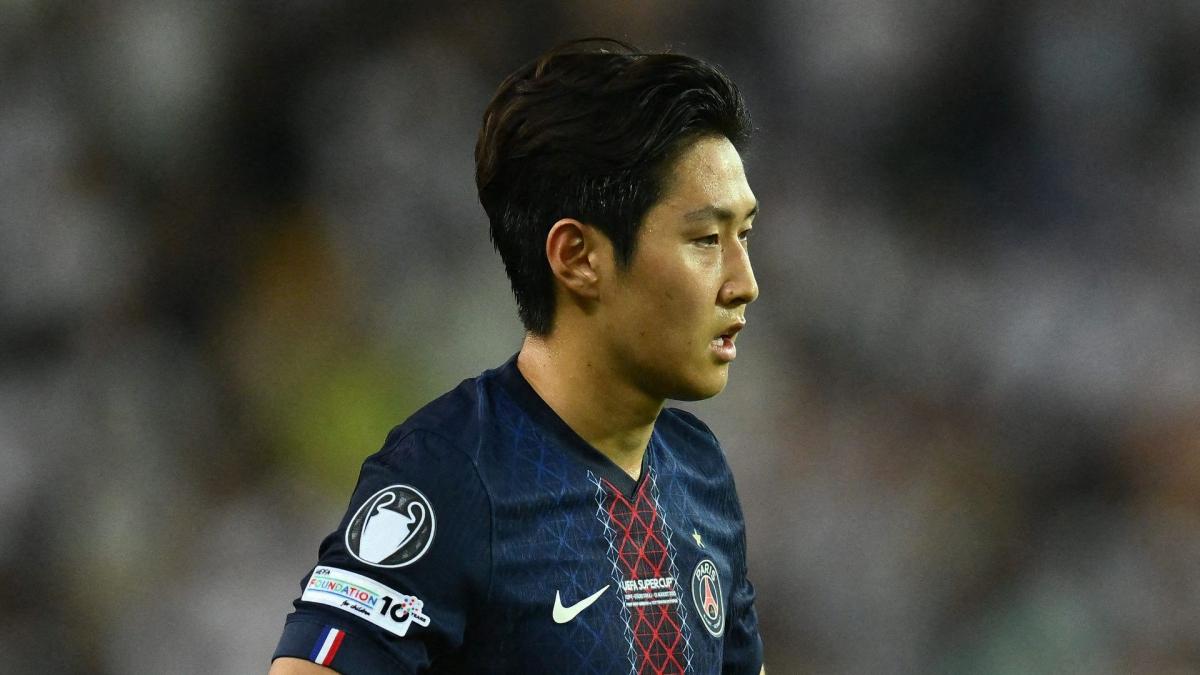PSG wants more money for Kang-in Lee