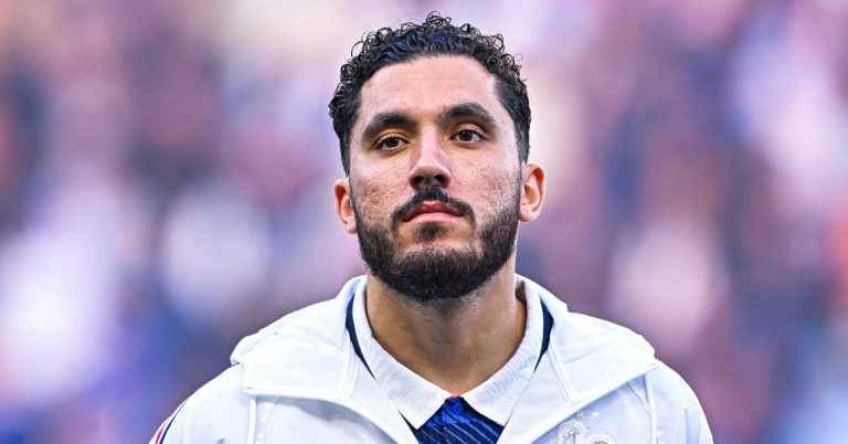 Rayan Cherki's number in front of the media after the defeat of the Blues