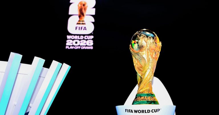 World Cup: A revolution at the time of the anthems!