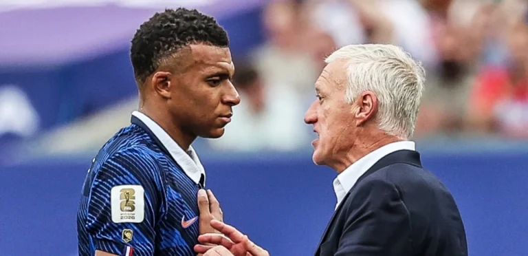 French team: Didier Deschamps, his “inappropriate” gesture towards Kylian Mbappé