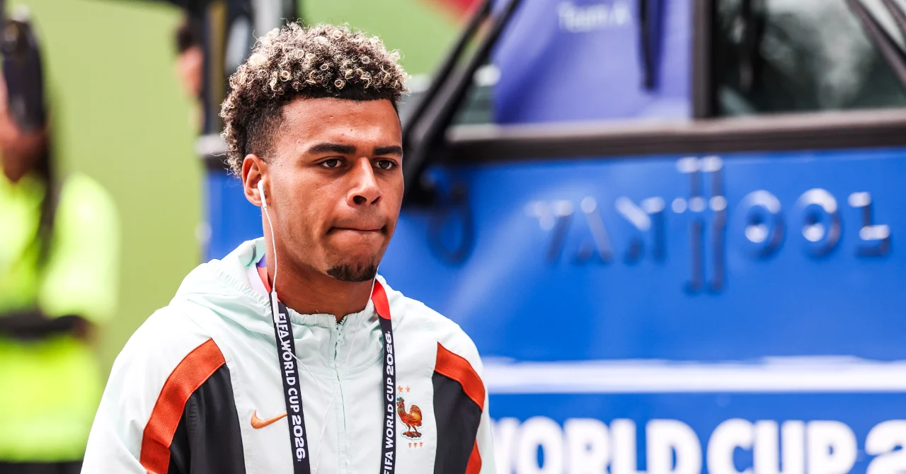 French team: Désiré Doué empties his bag after the World Cup