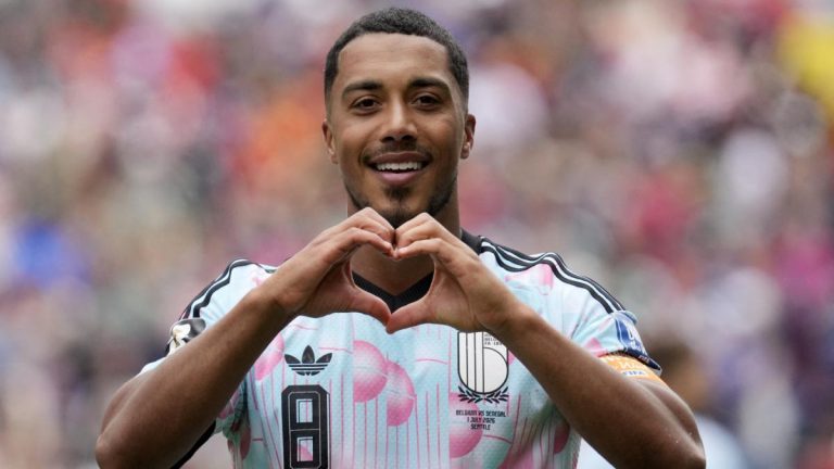 Manchester United recruits Youri Tielemans