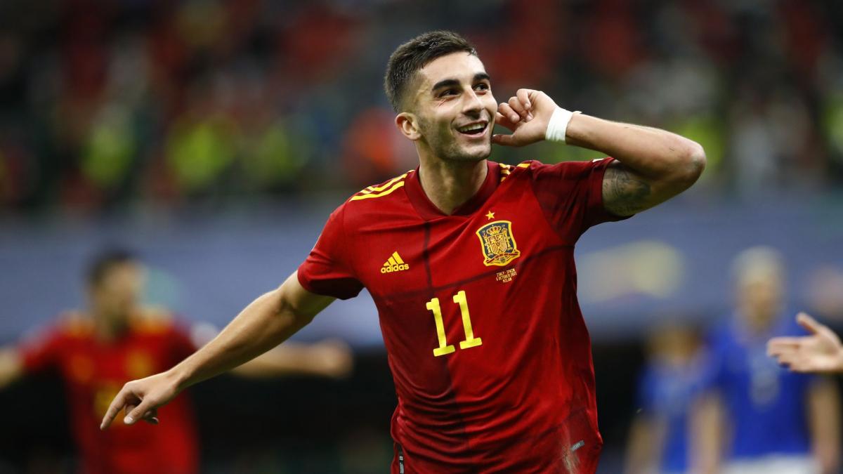 Paris Saint-Germain reaches agreement with Ferran Torres
