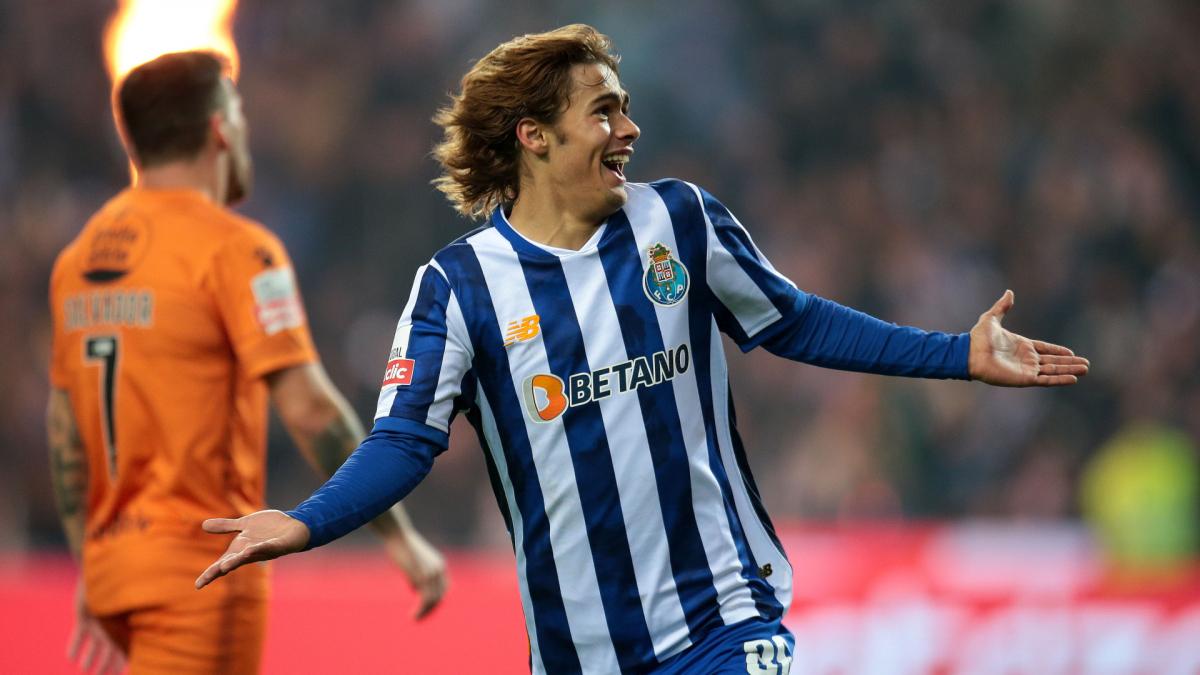 AS Roma tackle former PSG target