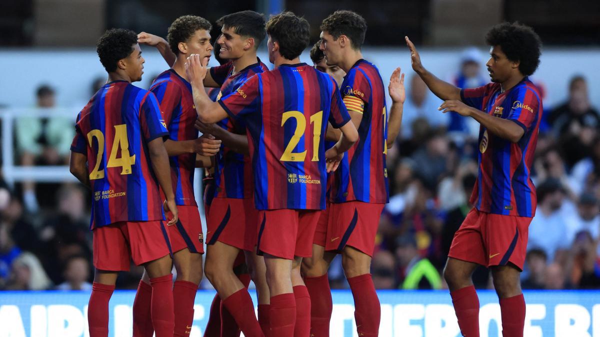 FC Barcelona completed a surprise arrival!