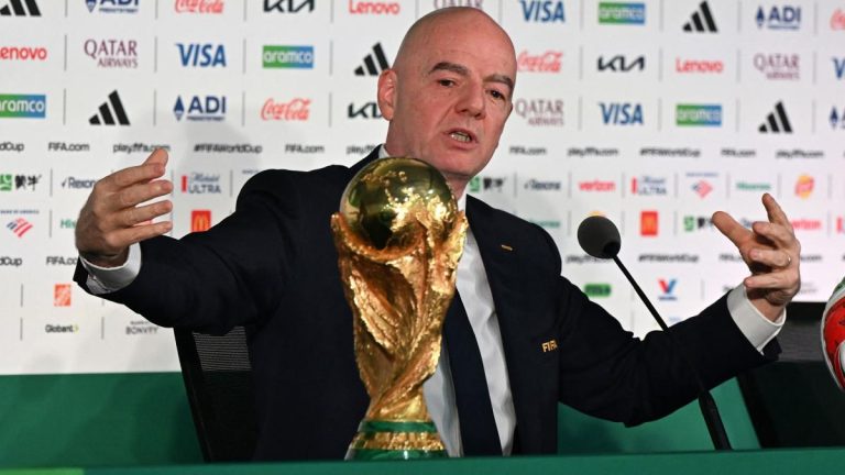 FIFA: the FFF should maintain its support for Gianni Infantino