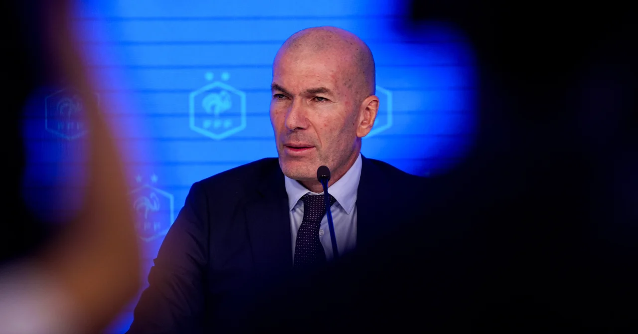 French team: Zinedine Zidane, the icy announcement before its premiere