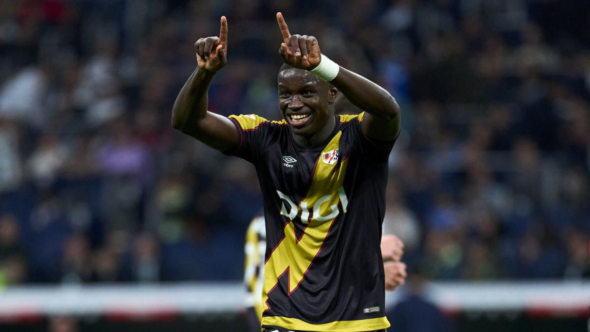 Hull City spends €25 million for Nobel Mendy!