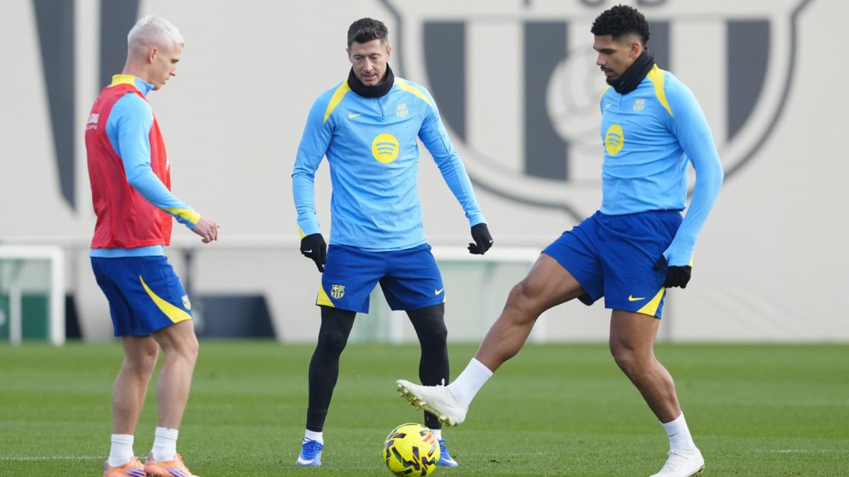 Liverpool will have to take out a big check to recruit Ronald Araujo
