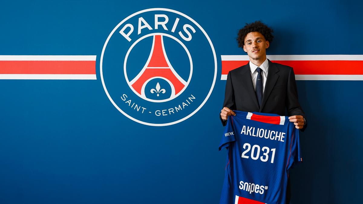 PSG: Maghnes Akliouche should be available against Man Utd