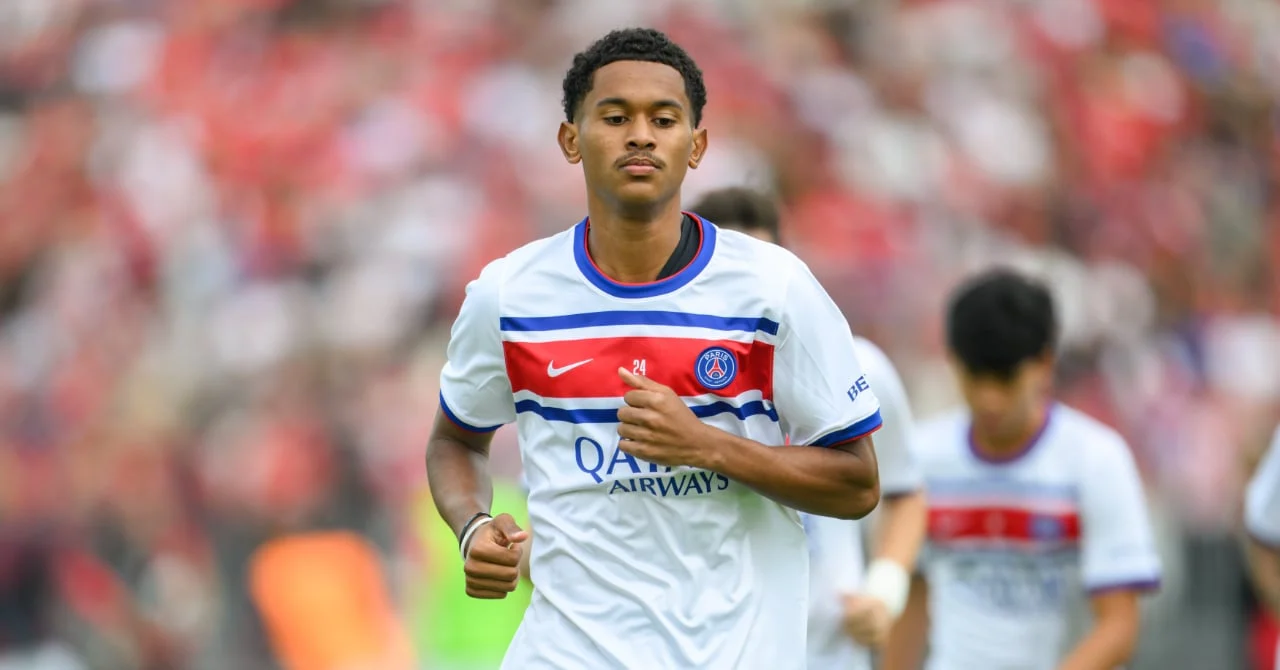 PSG: Senny Mayulu dismissed, sanction confirmed