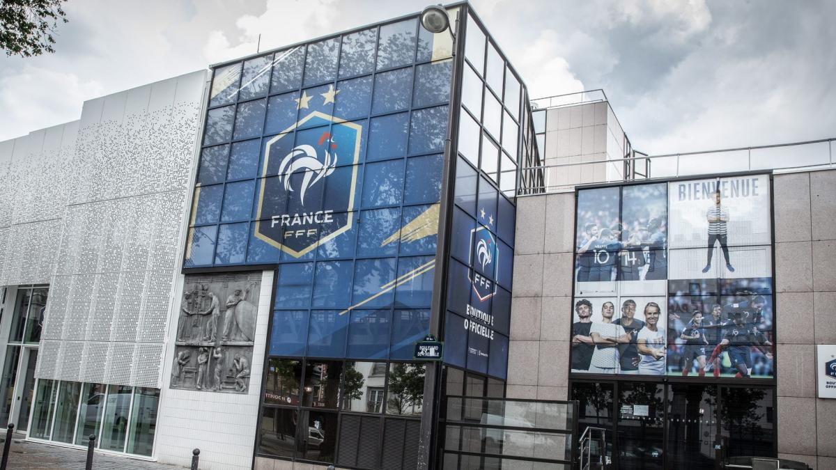 The official announcement from the FFF for the new coach of the Blues