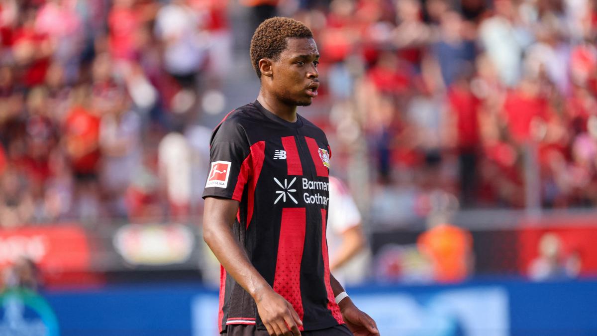 Bayer: Jeanuël Belocian on his way to Santander