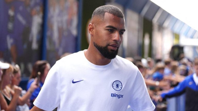 Chelsea loan Robert Sanchez to Como
