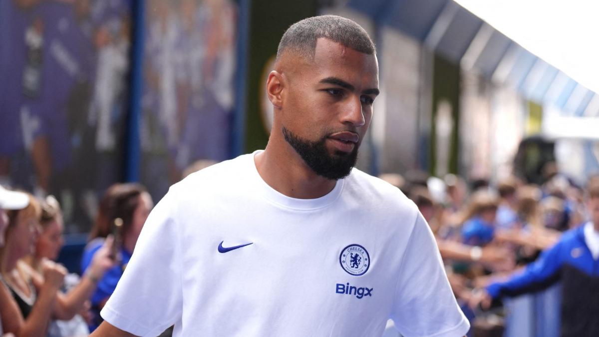 Chelsea loan Robert Sanchez to Como