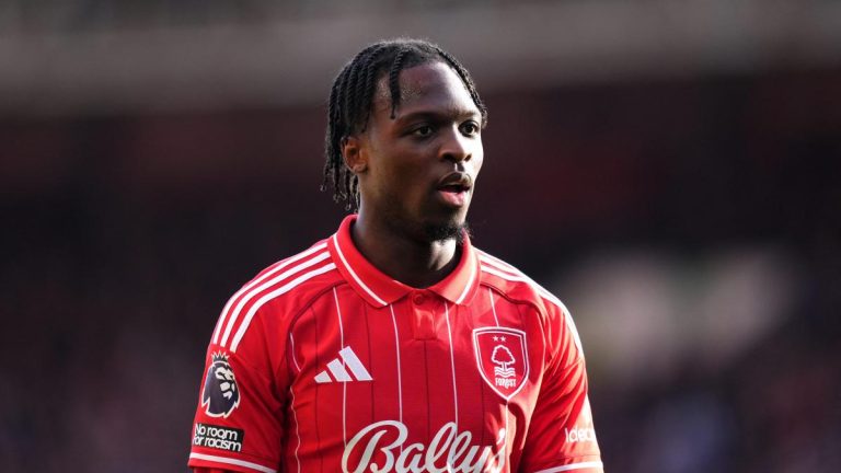 LOSC offers itself the nice move Dilane Bakwa on loan
