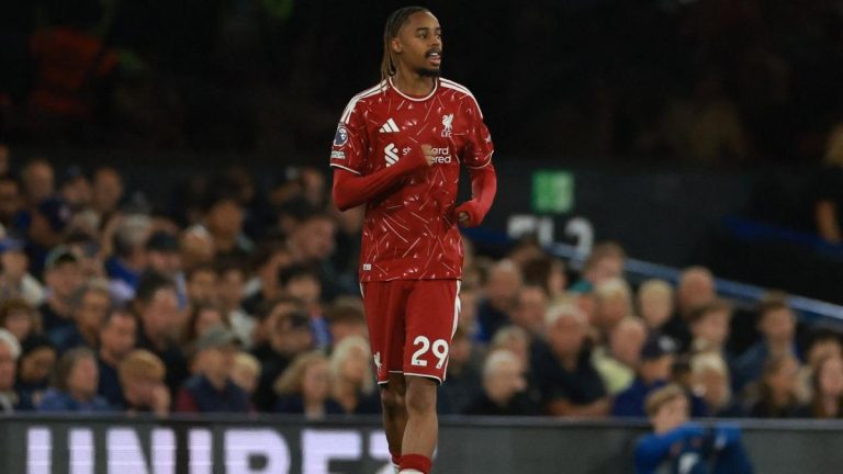 Liverpool: the first appearance of Bradley Barcola is already satisfactory