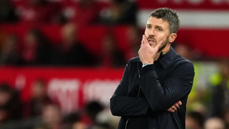MU: Michael Carrick's response to criticism