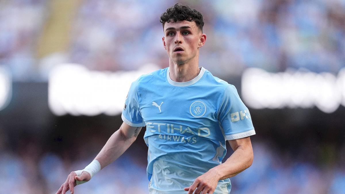 Manchester City: Phil Foden's controversial red card against Manchester United