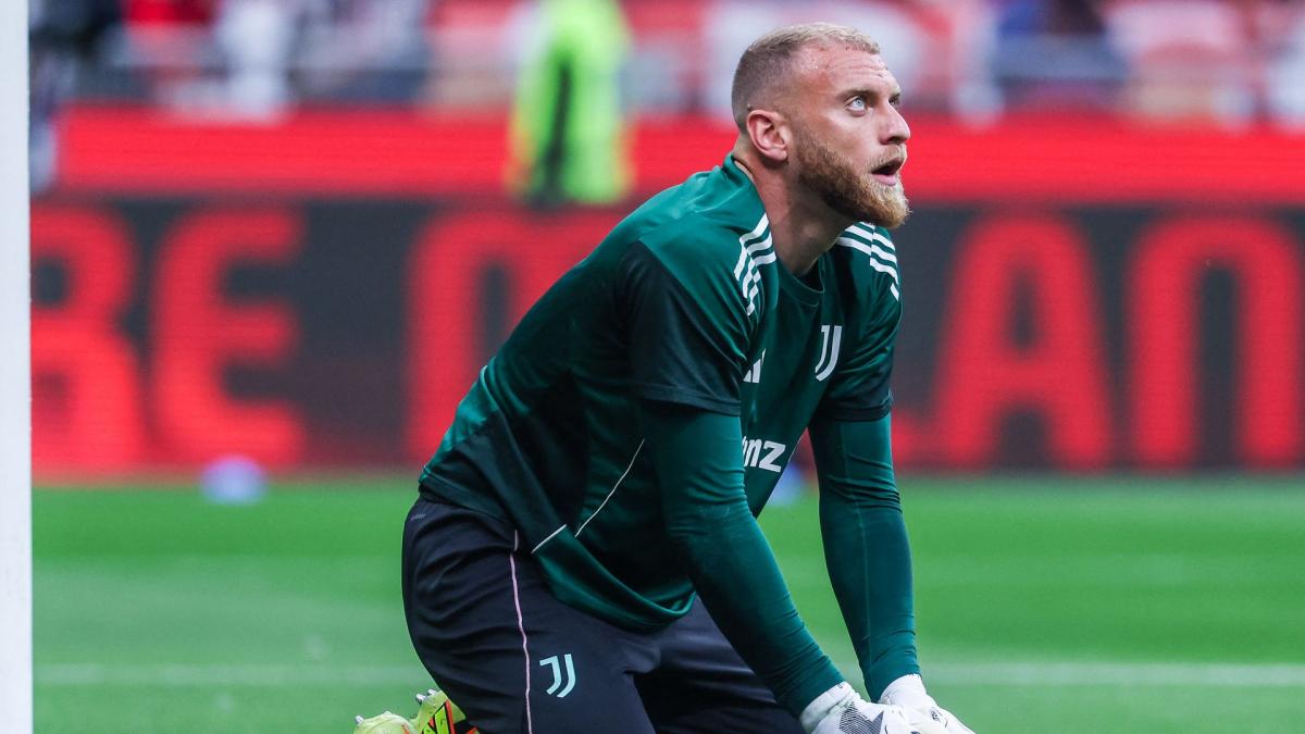 Michele Di Gregorio leaves Juventus for Bournemouth