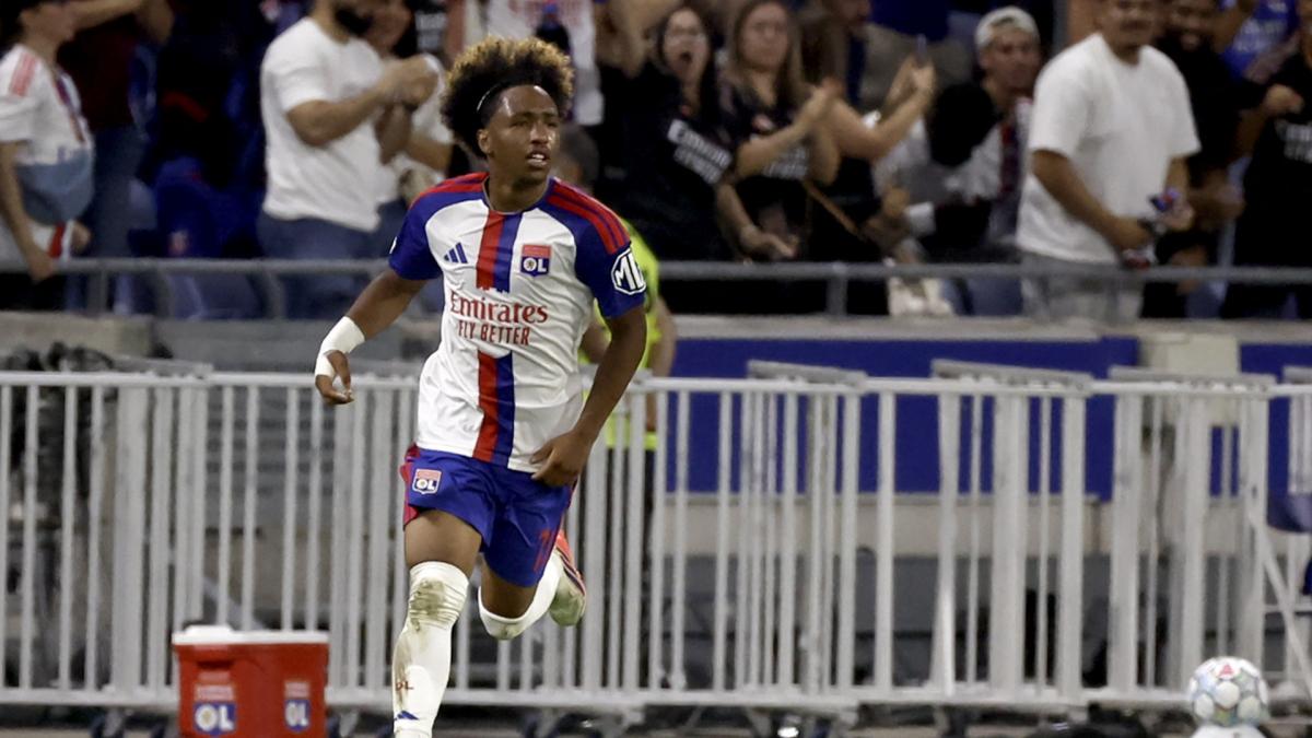 OL: Malick Fofana discussed with Hull City