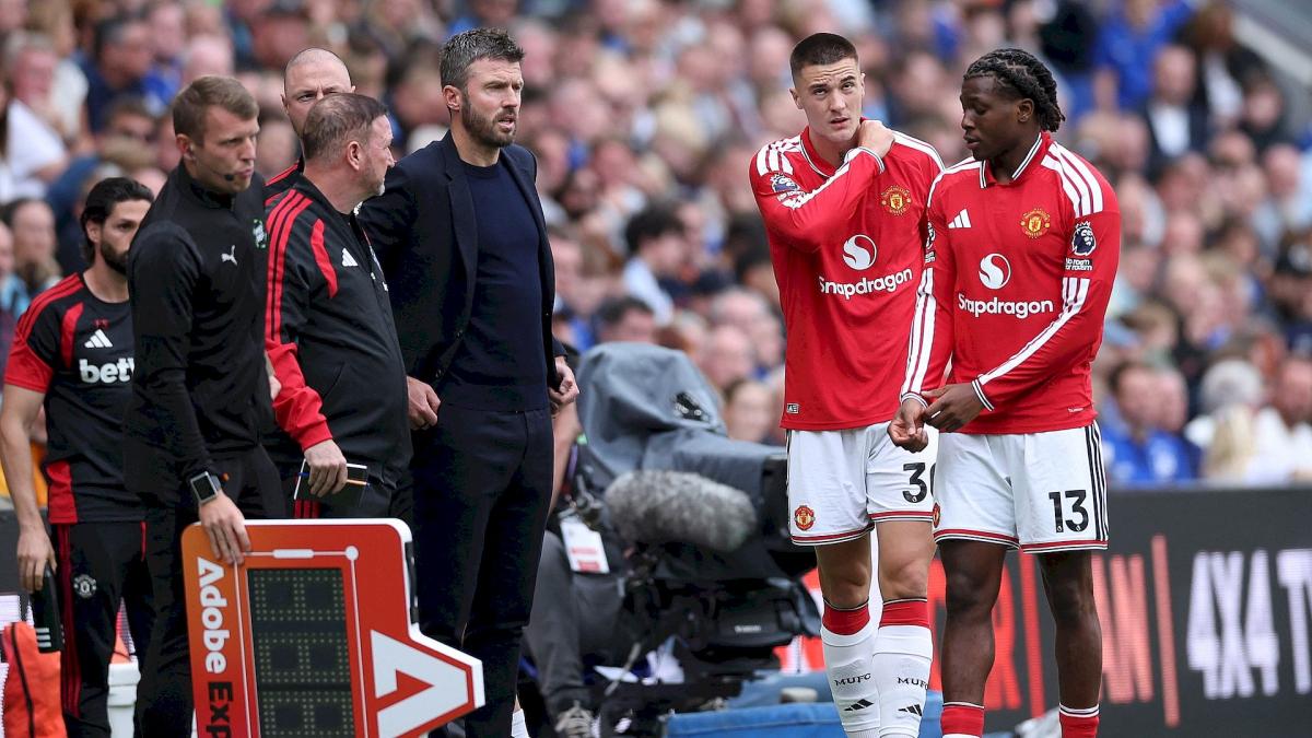 PL: Manchester United held on at the very end of the match by Everton after a gem from Ainsley Maitland-Niles