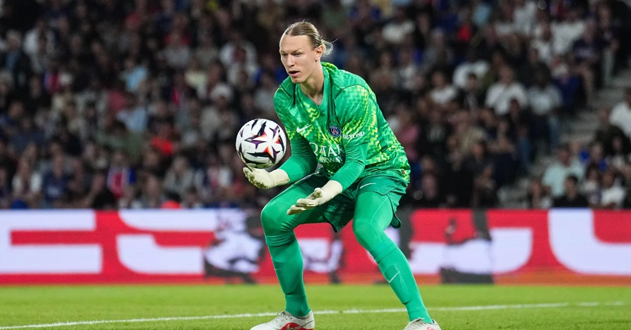 PSG: Safonov, the official announcement