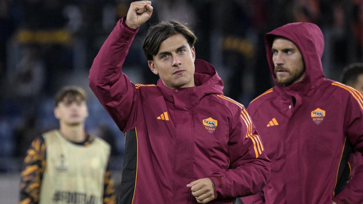 Paulo Dybala's huge pay cut to stay at AS Roma