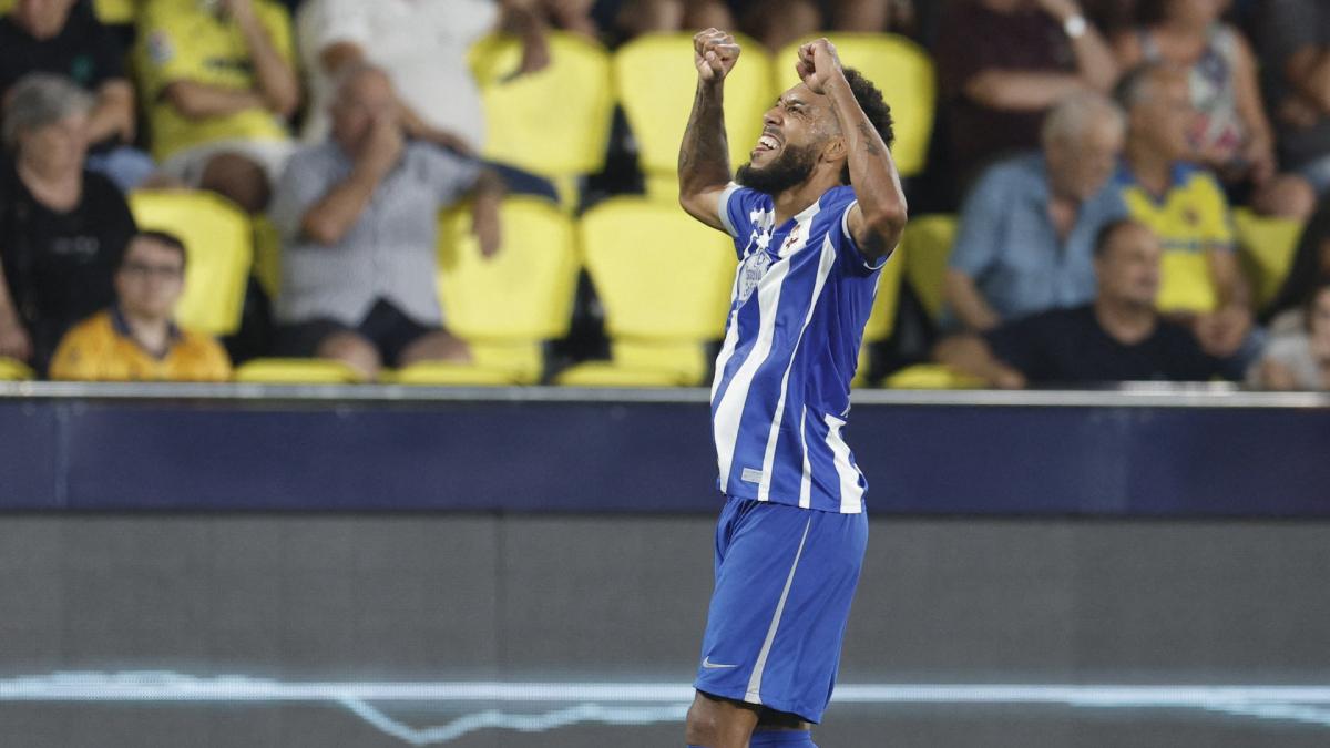 Pierre-Emerick Aubameyang is already becoming a superstar in La Liga!