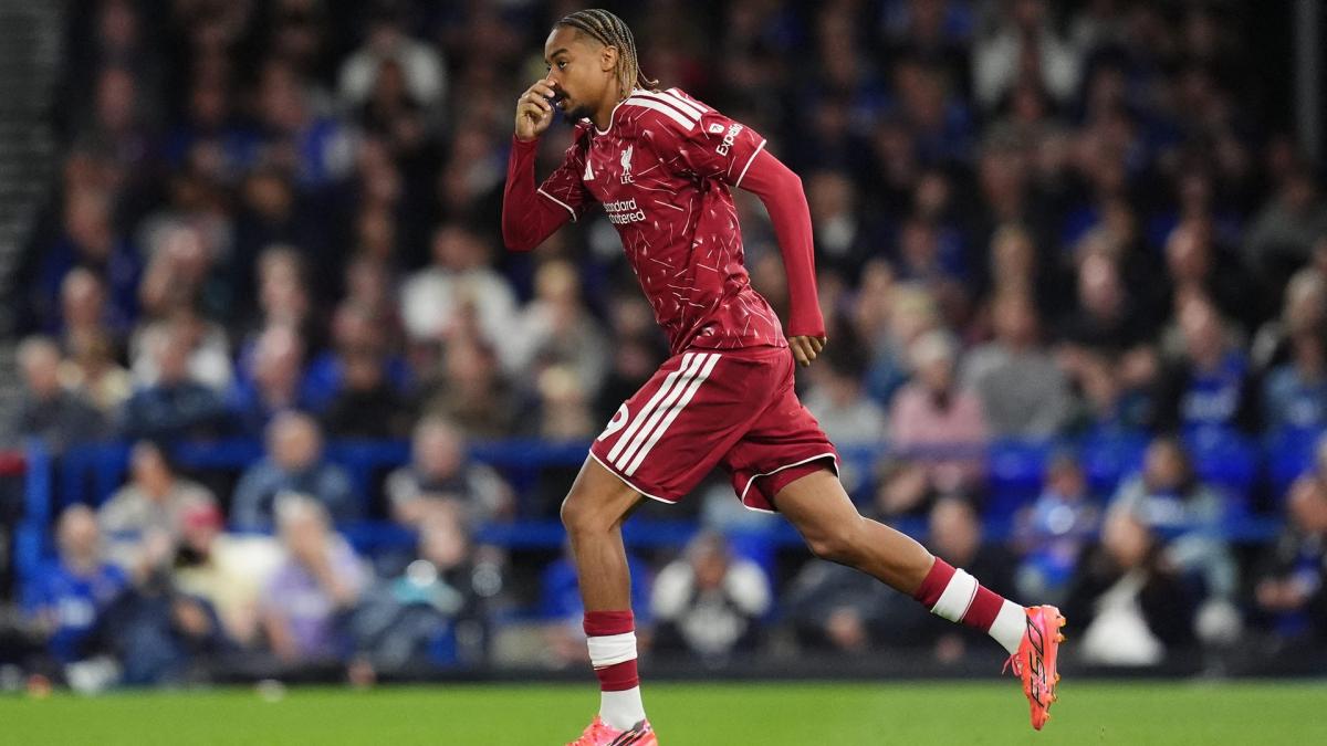 Premier League: Liverpool win at Ipswich for Bradley Barcola's first
